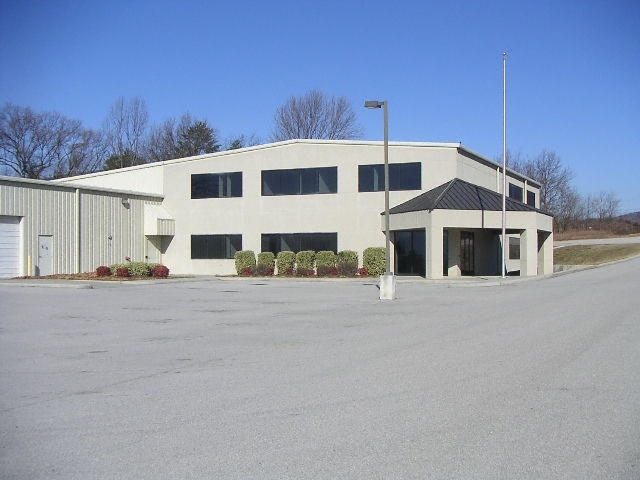 Poe & Cronk Announces Sale of 901 Russell Drive, Salem, VA